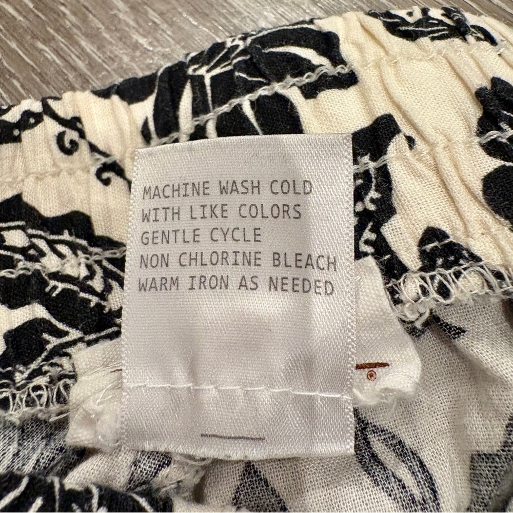 Panama Jack Black & White Floral Linen Blend Wide Leg Pants Size Small - Picture 7 of 7